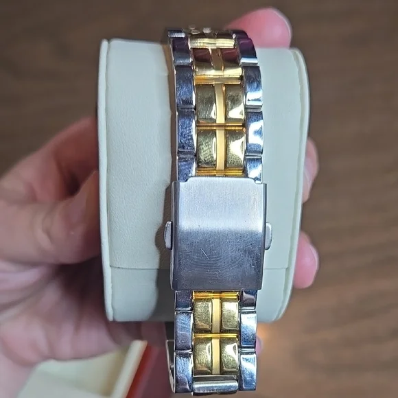 U.S. Air Force Commemorative Men's Watch - Picture 10 of 16